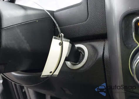 2022 Ram 1500 Classic Slt 4X2 5'7 Box from USA, damaged, VIN 1C6RR6LG9NS169834